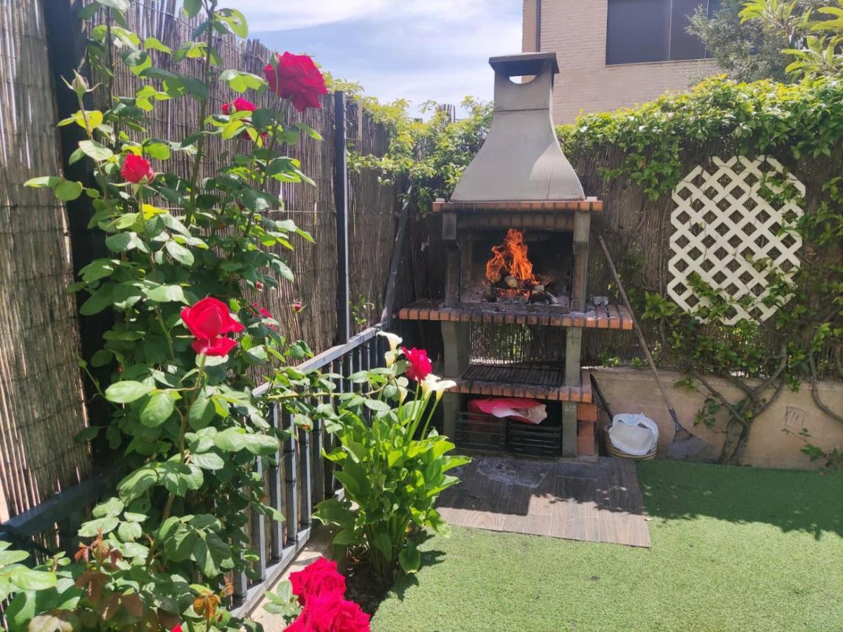 בית הארחה ויאנה 	Jardines De Viana מראה חיצוני תמונה